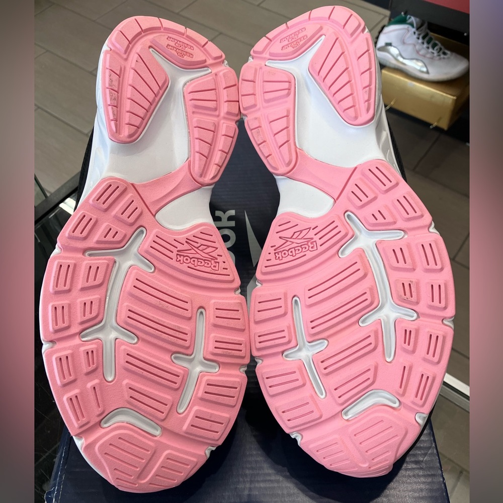 Women’s Reebok Work and Comfort ST Black Pink Fuel Foam Size 10.5 - Picture 7 of 9